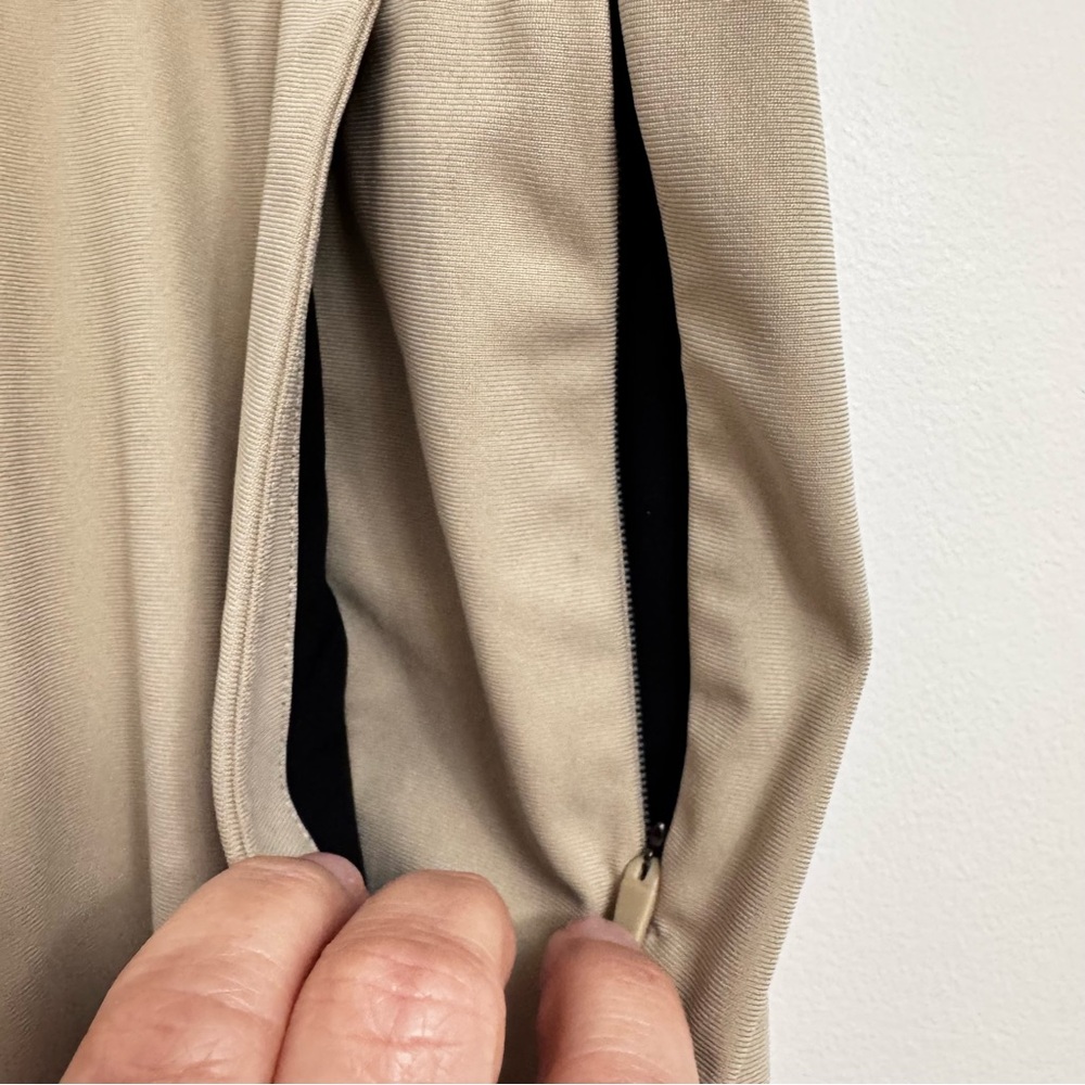 Lululemon Men’s Commission Pants Tofino Sand Khaki Size 40 - Picture 6 of 10